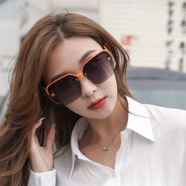 square h standard trendy for women emma fashion new style net red temperatureuv polarized sunglasses, White;black
square h standard trendy for women emma fashion new style net red temperatureuv polarized sunglasses, White;black