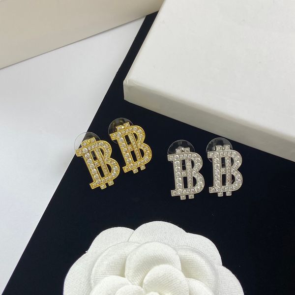 2023 new luxury b stud earring diamond insert retro earrings trend fashion sense gold silver ear accessories niche for valentine's day, Golden;silver
2023 new luxury b stud earring diamond insert retro earrings trend fashion sense gold silver ear accessories niche for valentine's day, Golden;silver