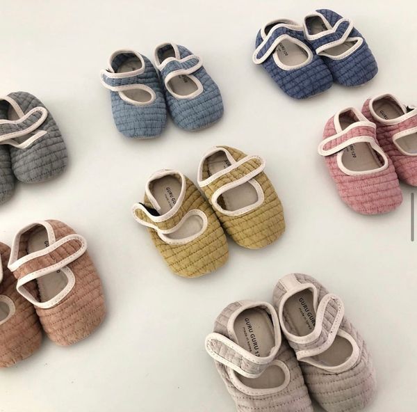 first walkers toddler baby boys girls' shoes korean vintage style baby soft sole non slip cute cotton baby shoes first step 230330
first walkers toddler baby boys girls' shoes korean vintage style baby soft sole non slip cute cotton baby shoes first step 230330