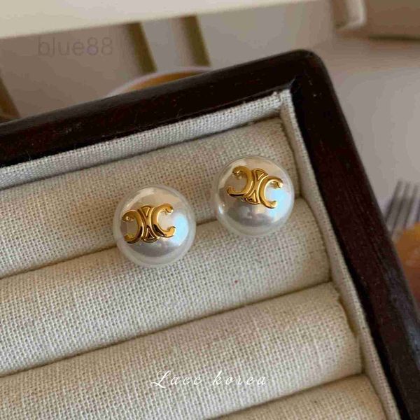 charm designer simple letter pearl earrings for women spring and summer french 2023 new fashion high sense light luxury small group 71va, Golden
charm designer simple letter pearl earrings for women spring and summer french 2023 new fashion high sense light luxury small group 71va, Golden
