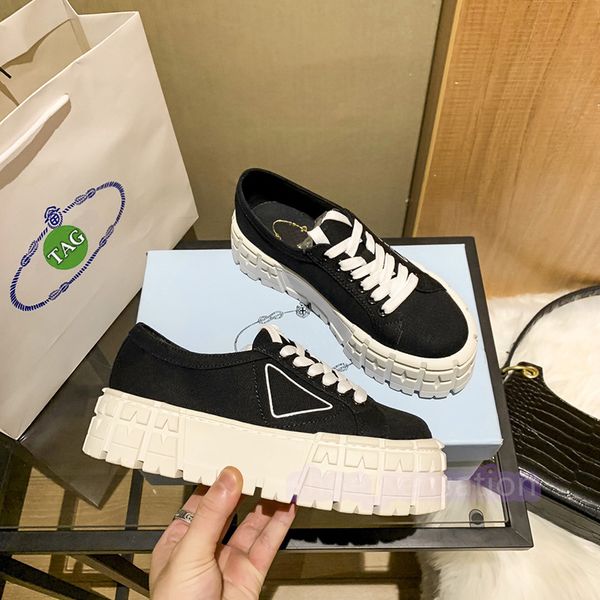 2023 designer casual shoes women fashion luxury double wheel canvas sneakers canvas nylon trainers womens alabaster pink black white heighte
2023 designer casual shoes women fashion luxury double wheel canvas sneakers canvas nylon trainers womens alabaster pink black white heighte