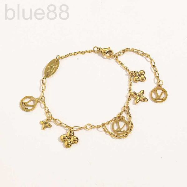 pendant necklaces designer donkey home pendant bracelet with steel seal flower versatile bracelet goddess four corner star sisx, Silver
pendant necklaces designer donkey home pendant bracelet with steel seal flower versatile bracelet goddess four corner star sisx, Silver