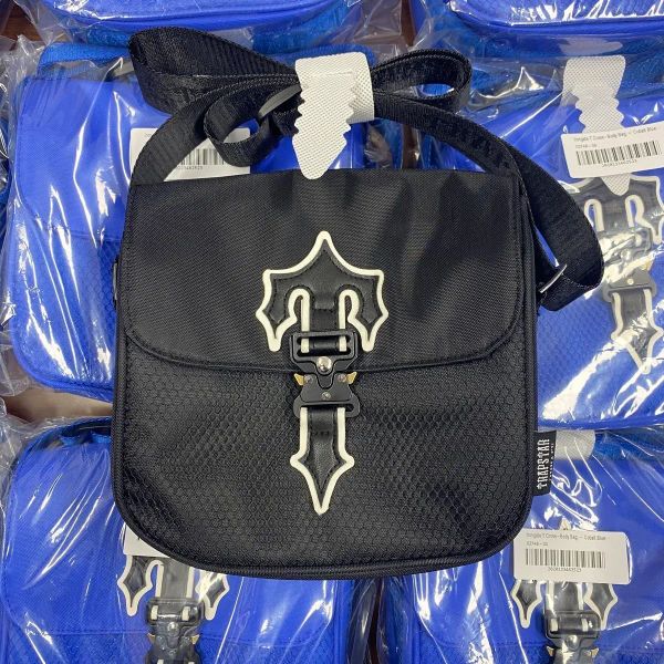 men trapstar bag luxury designer bags irongate cobra t crossbody bag women messenger handbag waterproof bags reflective shoulder clutch wate
men trapstar bag luxury designer bags irongate cobra t crossbody bag women messenger handbag waterproof bags reflective shoulder clutch wate