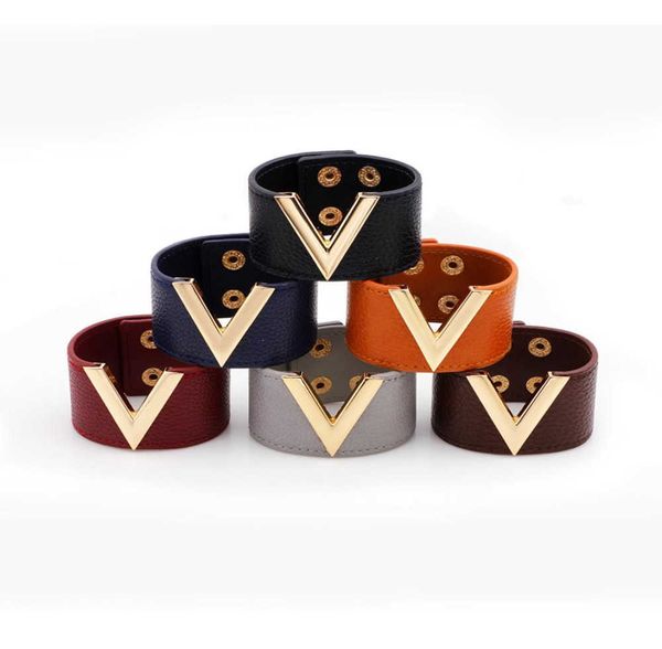 wide genuine leather bracelets bangles women fashion designer metal v letter big wrap charm bracelet leopard lady hand cuff button1685888, Golden;silver
wide genuine leather bracelets bangles women fashion designer metal v letter big wrap charm bracelet leopard lady hand cuff button1685888, Golden;silver