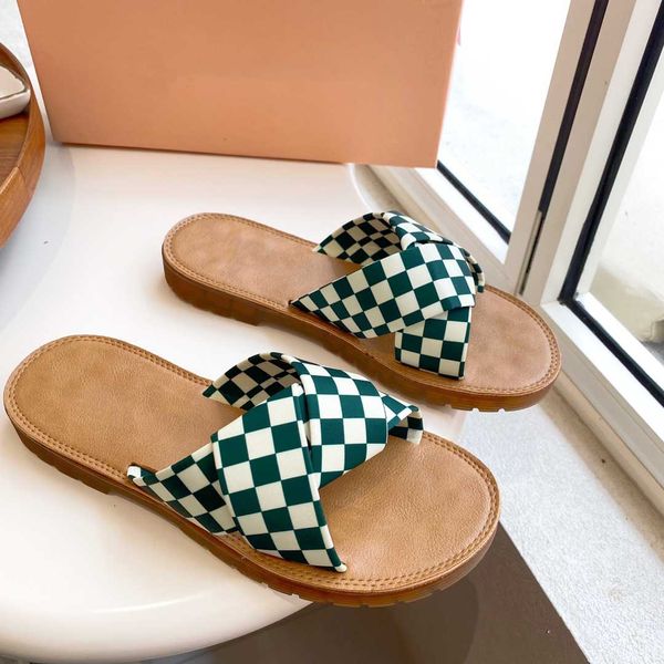 luxury tata presbyopic stitching cross fashion slippers party wedding oran printed slippers summer flat slippers ladies beach sandals leathe, Black
luxury tata presbyopic stitching cross fashion slippers party wedding oran printed slippers summer flat slippers ladies beach sandals leathe, Black