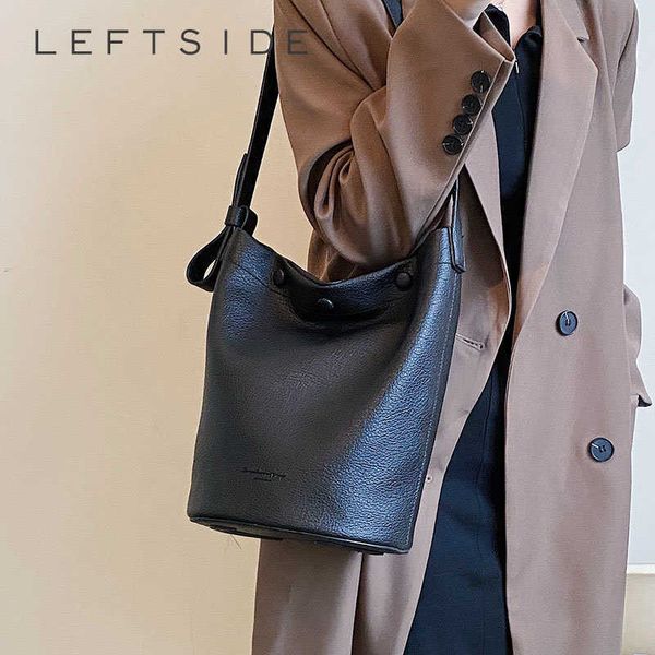 shoulder bags soft leather bucket crossbody for women winter solid color simple side trend designer handbags 230322
shoulder bags soft leather bucket crossbody for women winter solid color simple side trend designer handbags 230322