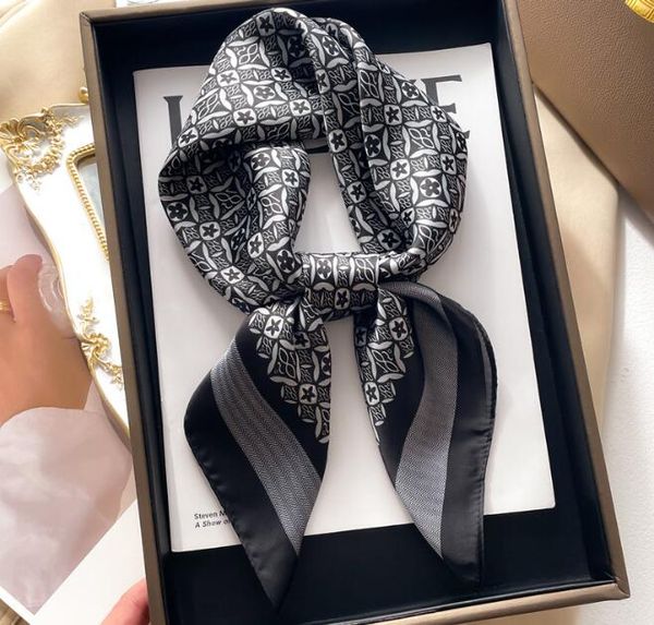 23ss 23style fashion women silk scarf headband for summer fashion long scarves grid stripe letter print shawl ribbon head wrap 70-70cm, Blue;gray
23ss 23style fashion women silk scarf headband for summer fashion long scarves grid stripe letter print shawl ribbon head wrap 70-70cm, Blue;gray