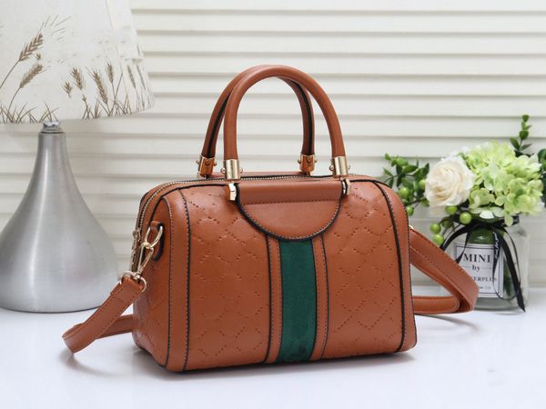 l designer totes bag red green stripe double g boston handbag pillow 25 sp crossbody shoulder duffel bags women men embossing weedend
l designer totes bag red green stripe double g boston handbag pillow 25 sp crossbody shoulder duffel bags women men embossing weedend