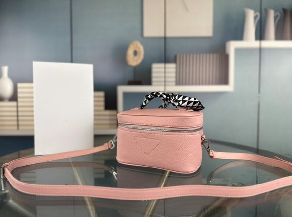 fashion bags black white pink fashion quilted caviar medium small cosmetic case double zipper hand bag milano women girls lady shoulder leis
fashion bags black white pink fashion quilted caviar medium small cosmetic case double zipper hand bag milano women girls lady shoulder leis