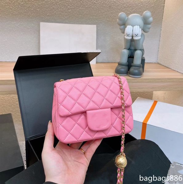 wholesale mini womens bag classic produce tiny flap crossbody bag bead gold ball metal hardware matelasse chain shoulder luxury handbag desi
wholesale mini womens bag classic produce tiny flap crossbody bag bead gold ball metal hardware matelasse chain shoulder luxury handbag desi