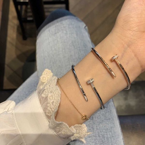 designer bracelet carti bangle jewelry bracelet simple and small style full silver, Black
designer bracelet carti bangle jewelry bracelet simple and small style full silver, Black