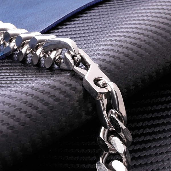 designer bracelet fashion chain jewelry new stainless steel cuban link donkey home matching four sided grinding necklace diy grain tail buck, Black
designer bracelet fashion chain jewelry new stainless steel cuban link donkey home matching four sided grinding necklace diy grain tail buck, Black