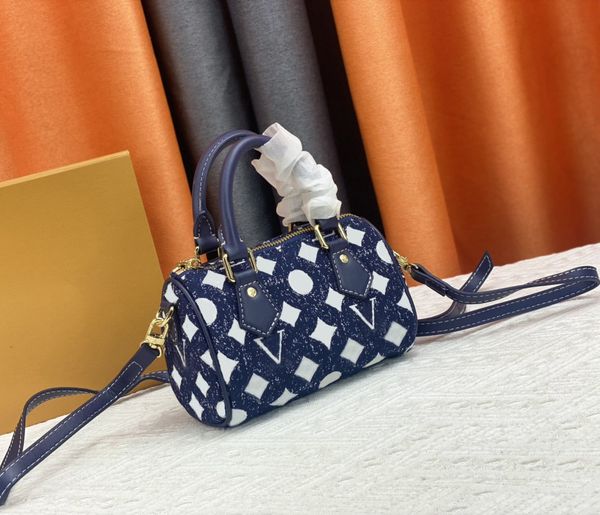 2023 new designer womens shoulder bag luxury nano speedy handbags flower letter leather mini tote denim fabrics crossbody bags ladies fashio, Black
2023 new designer womens shoulder bag luxury nano speedy handbags flower letter leather mini tote denim fabrics crossbody bags ladies fashio, Black