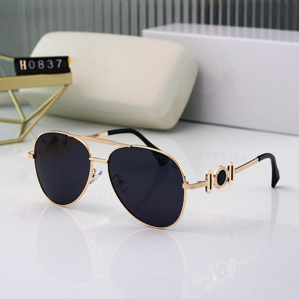 2023 luxury classic pilot sunglasses for men women designer brand fashion mens womens sun glasses eyewear metal glass lenses 7008, White;black
2023 luxury classic pilot sunglasses for men women designer brand fashion mens womens sun glasses eyewear metal glass lenses 7008, White;black