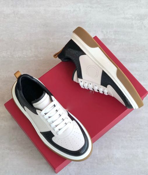 2023 men shoes gancini sneakers shoes men low-suede grained calfskin trainers gancio sporty chic vibe casual walking eu38-46, Black
2023 men shoes gancini sneakers shoes men low-suede grained calfskin trainers gancio sporty chic vibe casual walking eu38-46, Black