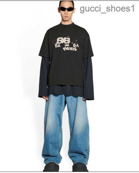 2023 summer mens designer t shirt casual man womens tees with letters print short sleeves sell luxury men hip hop clothes asian size m/3xl, White;black
2023 summer mens designer t shirt casual man womens tees with letters print short sleeves sell luxury men hip hop clothes asian size m/3xl, White;black