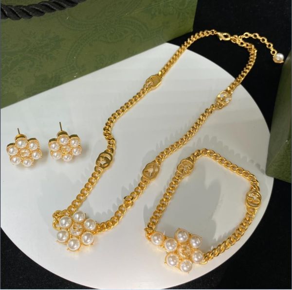 pendant necklaces luxury brand fashion jewelry flower set letter necklace bracelet earrings, Silver
pendant necklaces luxury brand fashion jewelry flower set letter necklace bracelet earrings, Silver