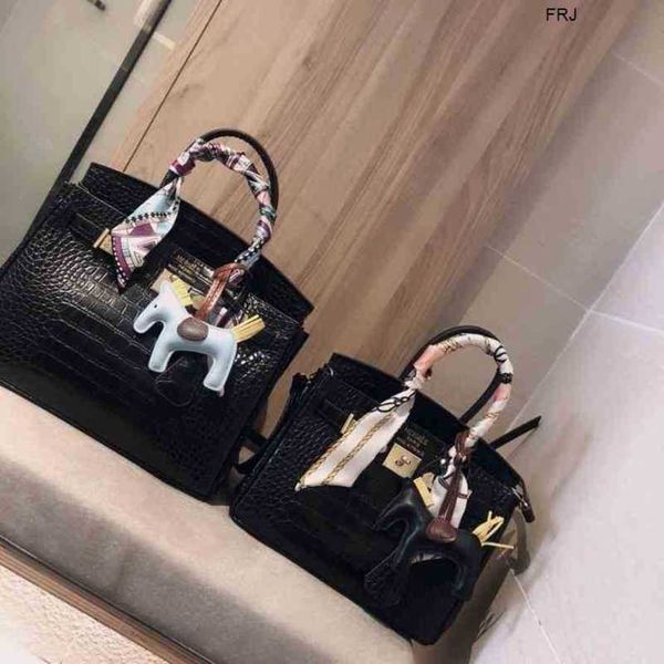birkin totes bag handbags designer bags tote women luxurys 30 rich woman platinum crocodile leather calf material ha
birkin totes bag handbags designer bags tote women luxurys 30 rich woman platinum crocodile leather calf material ha