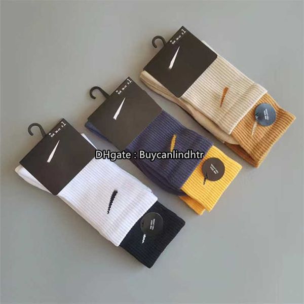 fashion solid sports men's socks classic hook black and white gray basketball sweat absorbing breathable short boat sock luxury sportso
fashion solid sports men's socks classic hook black and white gray basketball sweat absorbing breathable short boat sock luxury sportso
