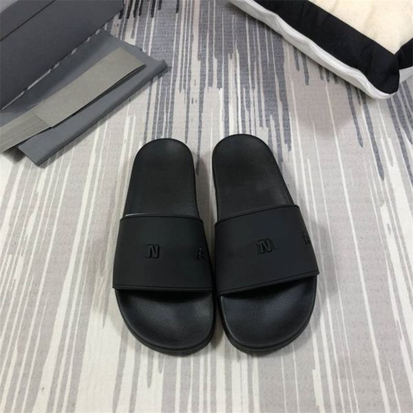 fashion slippers 2023 balencaigaity luxury design summer men and women flat shoes thick sole leather rubber letter logo casual cartoon slipp, Black
fashion slippers 2023 balencaigaity luxury design summer men and women flat shoes thick sole leather rubber letter logo casual cartoon slipp, Black