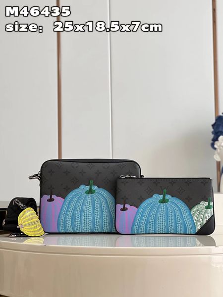 new men's shoulder bag pumpkin graffiti colored pattern m46435 trio messenger bag
new men's shoulder bag pumpkin graffiti colored pattern m46435 trio messenger bag
