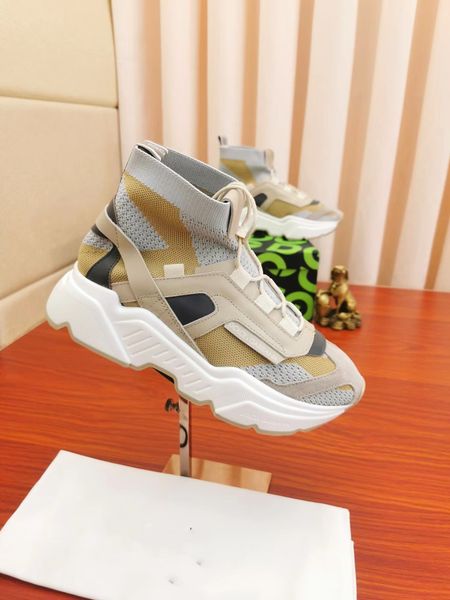 comfortable and breathable casual shoes fly woven leather casual shoes socks shoes 5-color women's shoes men's casual sports shoes, Black
comfortable and breathable casual shoes fly woven leather casual shoes socks shoes 5-color women's shoes men's casual sports shoes, Black