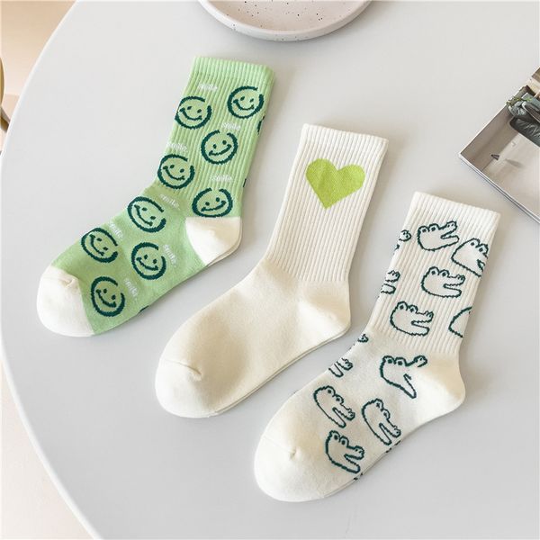 socks women's cotton stockings little crocodile smiley face cute pattern leisure sports personality girl versatile long socks, Black;white
socks women's cotton stockings little crocodile smiley face cute pattern leisure sports personality girl versatile long socks, Black;white