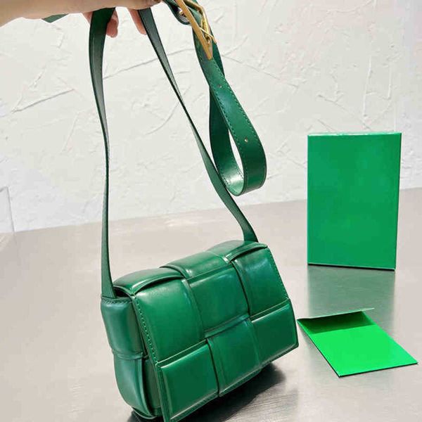 evening bags woven bag designer shoulder bag women beach handbag classic luxury mini crossbody bags ladies square purses totes 220909 
evening bags woven bag designer shoulder bag women beach handbag classic luxury mini crossbody bags ladies square purses totes 220909