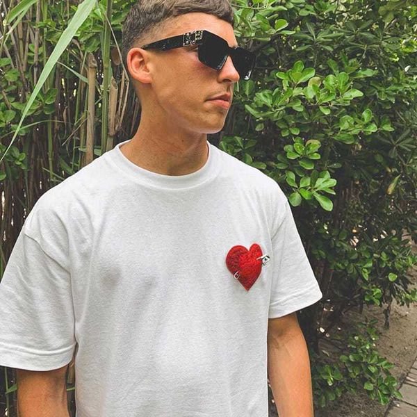 brand heart embroidery tshirt men women luxury designer short sleeve t shirt cotton sweatshirt fashion letters pins pullover tee, White;black
brand heart embroidery tshirt men women luxury designer short sleeve t shirt cotton sweatshirt fashion letters pins pullover tee, White;black