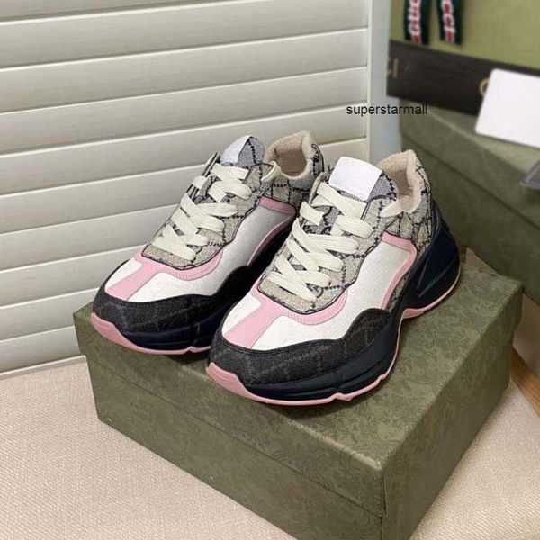 new designer shoes rhyton sneaker plaid pattern platform classic suede leather sports skateboarding shoe men women running walking black whi
new designer shoes rhyton sneaker plaid pattern platform classic suede leather sports skateboarding shoe men women running walking black whi