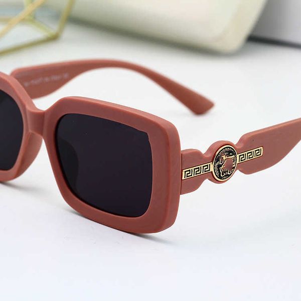 sunglasses large personalized for men and women simple trend frame thick leg sunglasses, White;black
sunglasses large personalized for men and women simple trend frame thick leg sunglasses, White;black