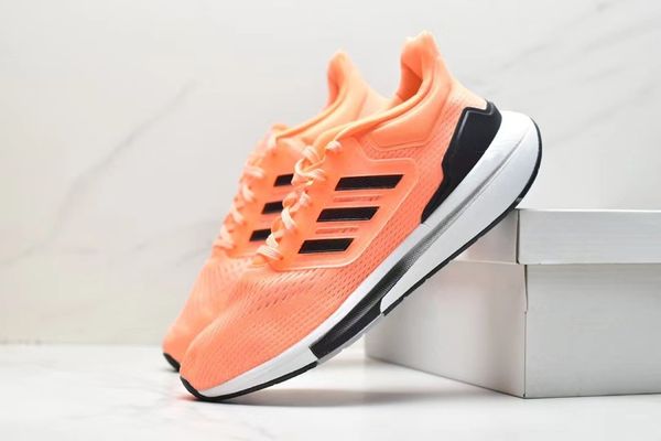 2022 new low mesh breathable cushioning casual sports running shoe for men and women couple casual, Black
2022 new low mesh breathable cushioning casual sports running shoe for men and women couple casual, Black