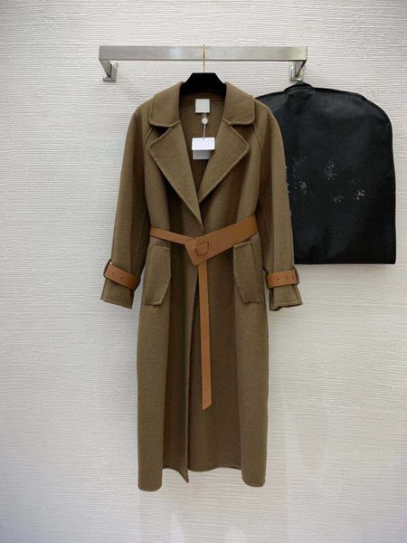 women designer long trench coat autumn winter new double-sided wool fabric buttonless placket slim medium long sleeve coat logo brand desig, Tan;black
women designer long trench coat autumn winter new double-sided wool fabric buttonless placket slim medium long sleeve coat logo brand desig, Tan;black