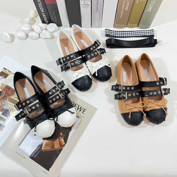 2023 miu luxury desiger color matching leather women casual shoes spring new ballet flats butterfly-knot woman flat comfort round toe women, Black
2023 miu luxury desiger color matching leather women casual shoes spring new ballet flats butterfly-knot woman flat comfort round toe women, Black
