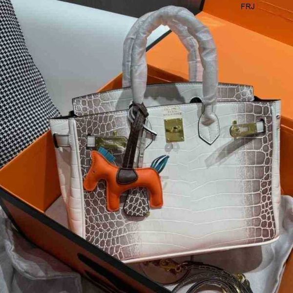 designer handbags birkin bags herms tote womens himalayan platinum crocodile leather bk30 hand holding in carrying messenger have logo frj
designer handbags birkin bags herms tote womens himalayan platinum crocodile leather bk30 hand holding in carrying messenger have logo frj