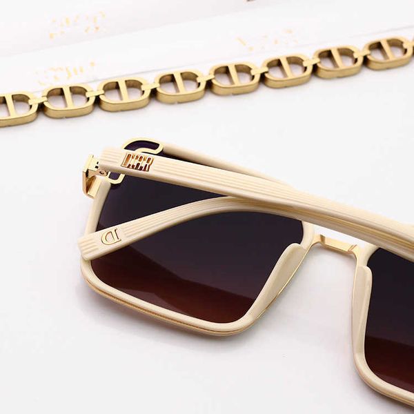 plain large frame anti blu ray glasses square tr street light luxury sunglasses women, White;black
plain large frame anti blu ray glasses square tr street light luxury sunglasses women, White;black