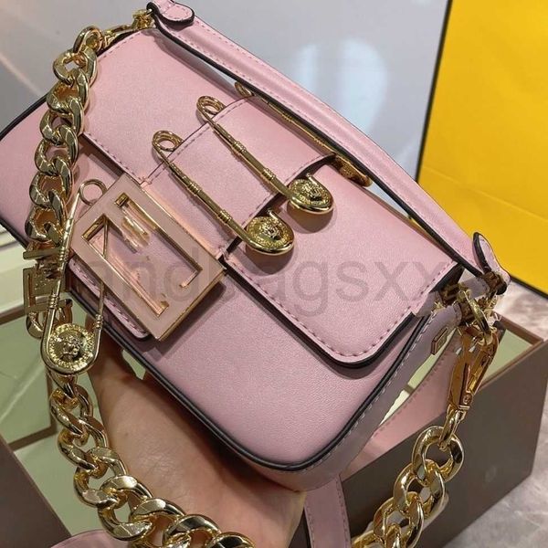 

2022 new fashionable bag trend double shoulder cover luxury buckle bright face colorful chain
