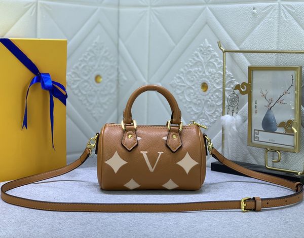 designer womens shoulder bag luxury nano speedy handbags brown flower letter leather mini tote embossed crossbody bags ladies fashion makeup
designer womens shoulder bag luxury nano speedy handbags brown flower letter leather mini tote embossed crossbody bags ladies fashion makeup