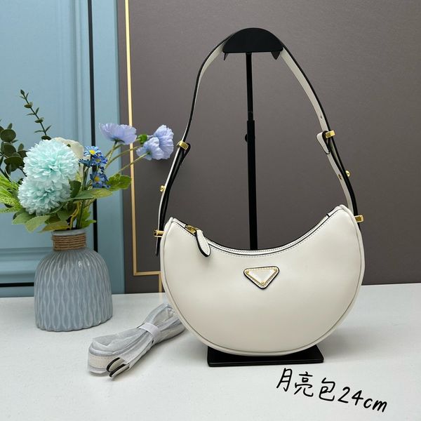 half moon bag crescent pouch hobo shoulder bags women handbag subaxillary purse genuine leather triangle sign adjustable removable strap fas
half moon bag crescent pouch hobo shoulder bags women handbag subaxillary purse genuine leather triangle sign adjustable removable strap fas
