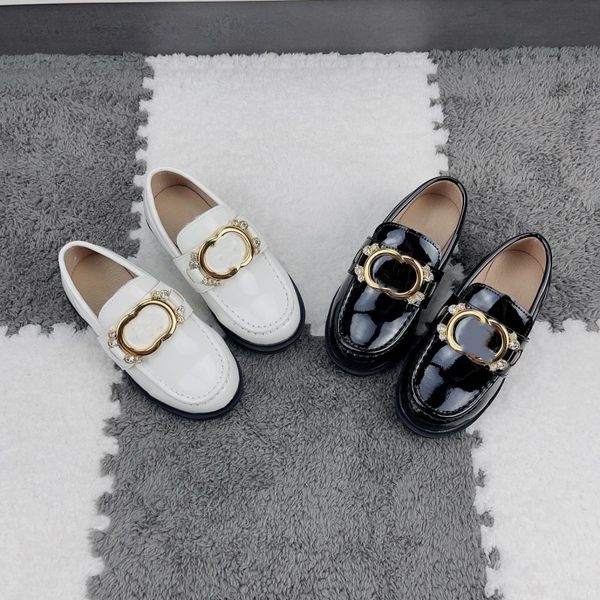 2023 spring students kids loafer interlocking c boys girls dress shoes leather pearl crystal rhinestone casual shoes black white loafers mul
2023 spring students kids loafer interlocking c boys girls dress shoes leather pearl crystal rhinestone casual shoes black white loafers mul