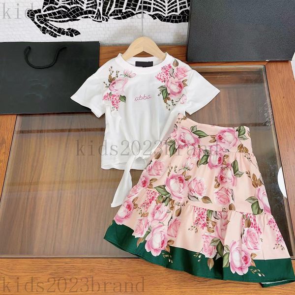 luxury girls dresses sets flower printing white t shirts with pink skirts two pieces sets designer children big skirt dresses high end kids
luxury girls dresses sets flower printing white t shirts with pink skirts two pieces sets designer children big skirt dresses high end kids