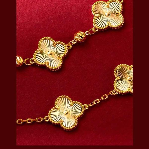 van clover bracelet designer bracelet fashion chain jewelry vans clovers straight new classic five-flower grass, Black
van clover bracelet designer bracelet fashion chain jewelry vans clovers straight new classic five-flower grass, Black