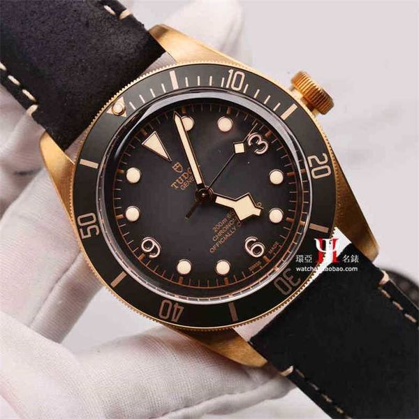 women's watch designer imperial rudder qicheng biwan 43mm bronze mechanical men's 79250ba stainless steel red and blue bezel black, Slivery;golden
women's watch designer imperial rudder qicheng biwan 43mm bronze mechanical men's 79250ba stainless steel red and blue bezel black, Slivery;golden