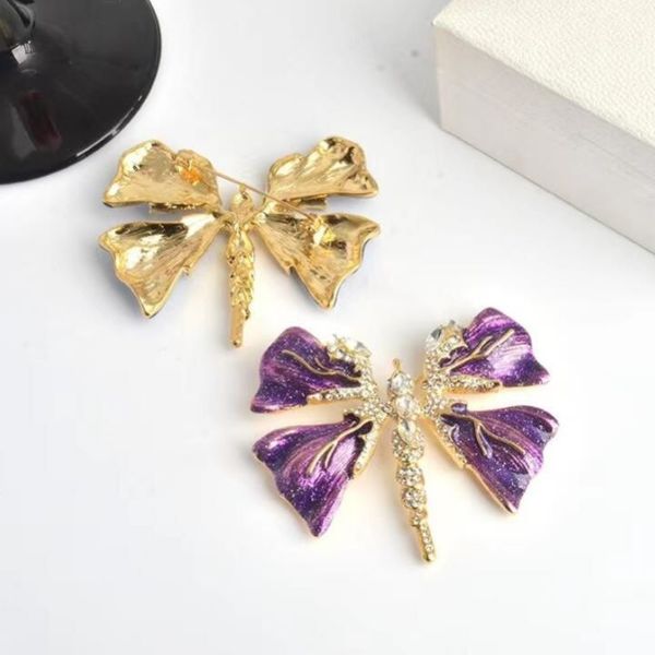 famous design gold brand luxurys desinger brooch women rhinestone pearl letter brooches suit pin fashion jewelry clothing decoration accesso, Gray
famous design gold brand luxurys desinger brooch women rhinestone pearl letter brooches suit pin fashion jewelry clothing decoration accesso, Gray