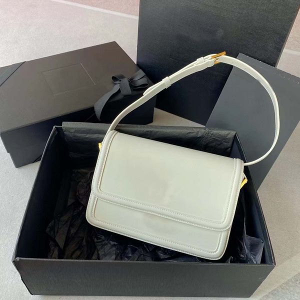 10a rs design leather cowhide flip bag organ design messenger bag 23cm shoulder bag with box.
10a rs design leather cowhide flip bag organ design messenger bag 23cm shoulder bag with box.