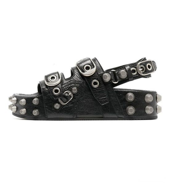slippers summer black fashion casual buckle strap sandals outdoor genuine leather platform designer shoes men breathable 230331
slippers summer black fashion casual buckle strap sandals outdoor genuine leather platform designer shoes men breathable 230331