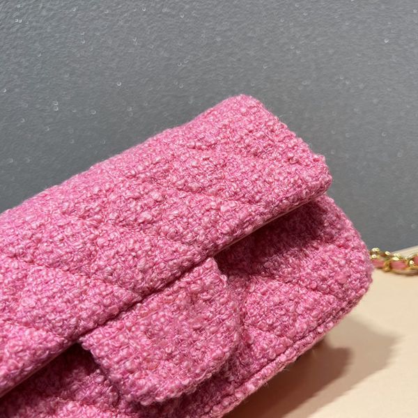 womens cross body tweed shoulder quilted bags pink black gold metal chain outdoor messenger purse with pouch outdoor holiday sacoche designe
womens cross body tweed shoulder quilted bags pink black gold metal chain outdoor messenger purse with pouch outdoor holiday sacoche designe