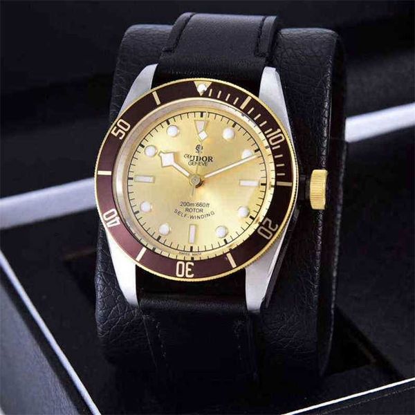fashion tudors luxury designer watch men's watch small safflower vintage leather belt fully automatic mechanical luminous waterproof gt, Slivery;golden
fashion tudors luxury designer watch men's watch small safflower vintage leather belt fully automatic mechanical luminous waterproof gt, Slivery;golden