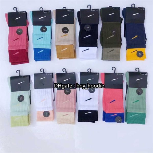 fashion designers mens womens socks five pair luxury sports winter black and white grey mesh letter printed tiger head sock embroidery cotto
fashion designers mens womens socks five pair luxury sports winter black and white grey mesh letter printed tiger head sock embroidery cotto