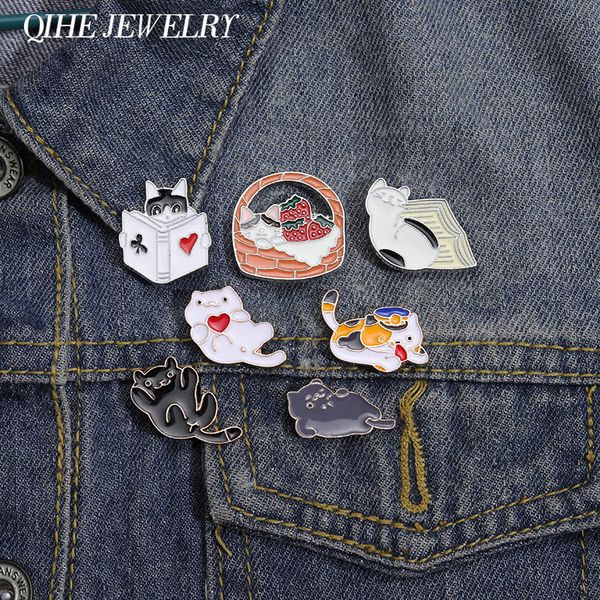 cartoon cat brooch enamel pin black white animal reading kitten funny badge metal accessories custom backpack jewelry wholesale, Gray
cartoon cat brooch enamel pin black white animal reading kitten funny badge metal accessories custom backpack jewelry wholesale, Gray